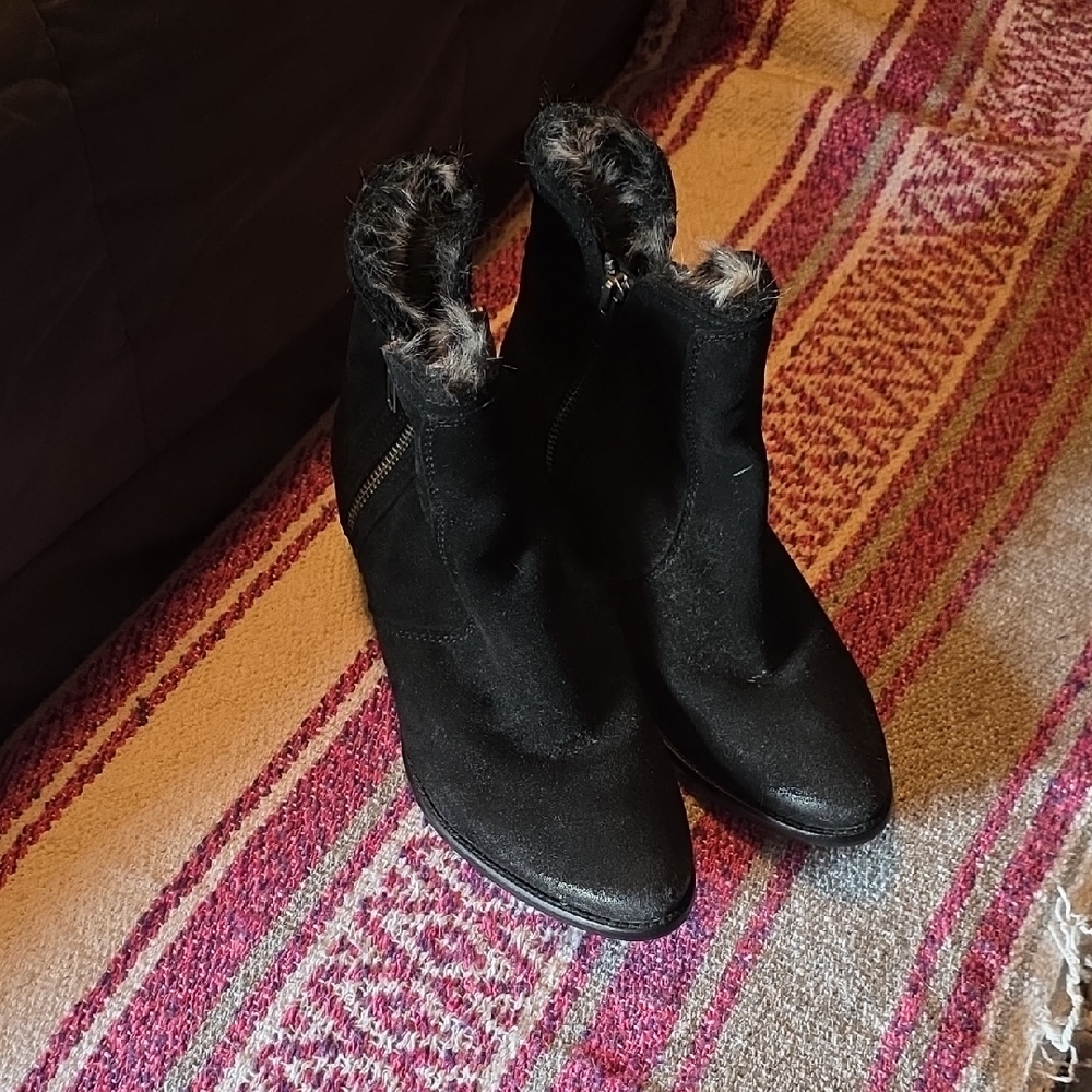 Nordstrom Black Faux-Fur Trim Chelsea Ankle Boots